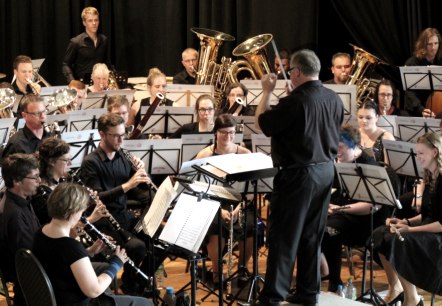 Lit. Eifel - Madame Odeon - Orchester