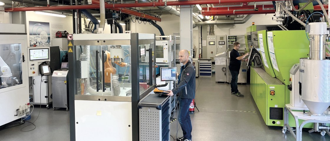 Competence Center, &copy; AKRO-PLASTIC GmbH