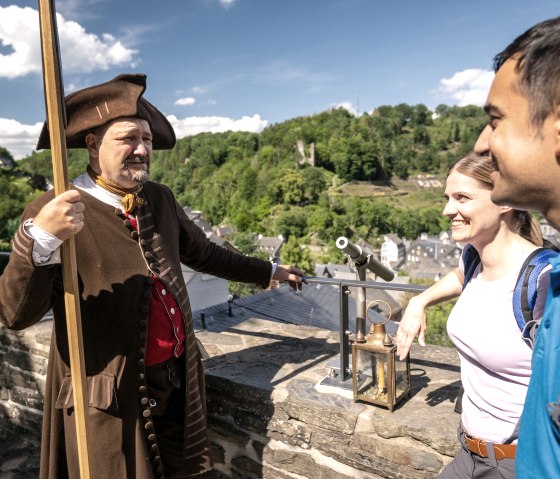 In Monschau werden verschiedene Stadtf&uuml;hrungen angeboten, &copy; Eifel Tourismus/Dominik Ketz