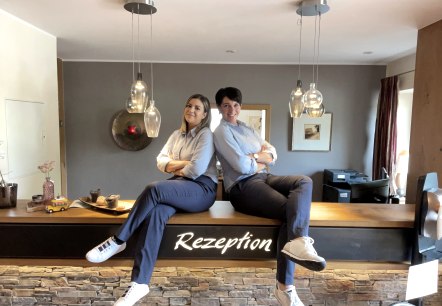 Die Rezeption, &copy; NaturPurHotel Maarblick