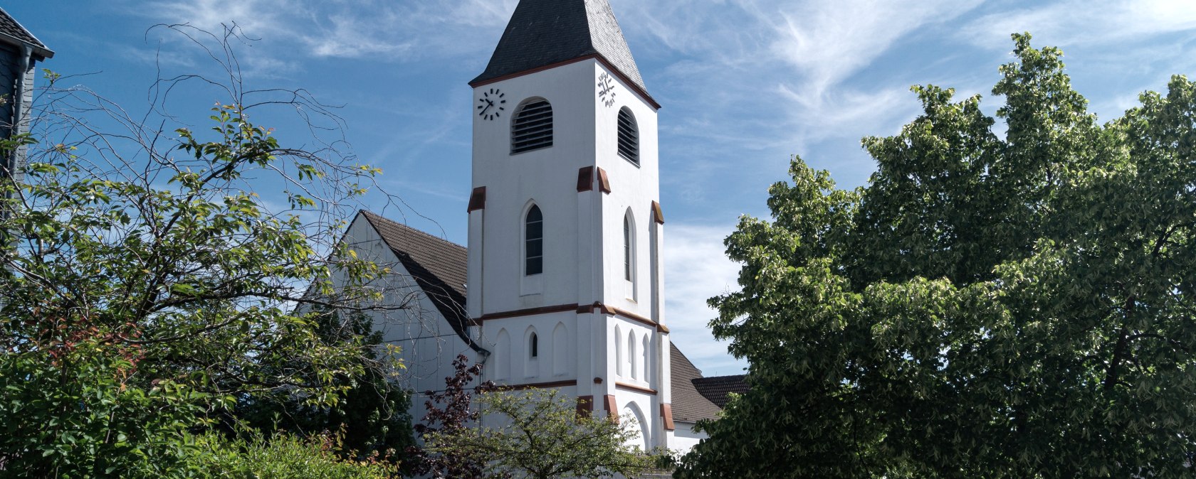 Die katholische Pfarrkirche St. Nikolaus, &copy; Nordeifel Tourismus GmbH