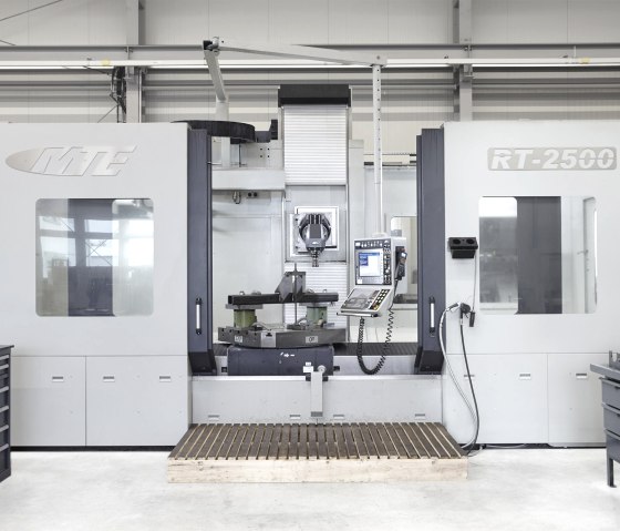Limbach Maschinen GmbH – Spezialisten im Maschinenbau, © Limbach Maschinen GmbH