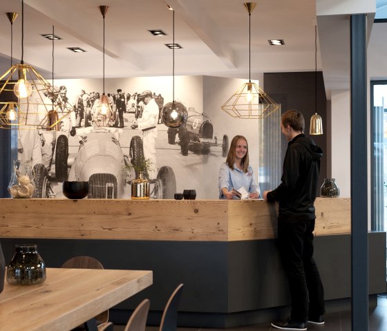 Empfang im Trainingszentrum, &copy; Fahrsicherheitszentrum N&uuml;rburgring