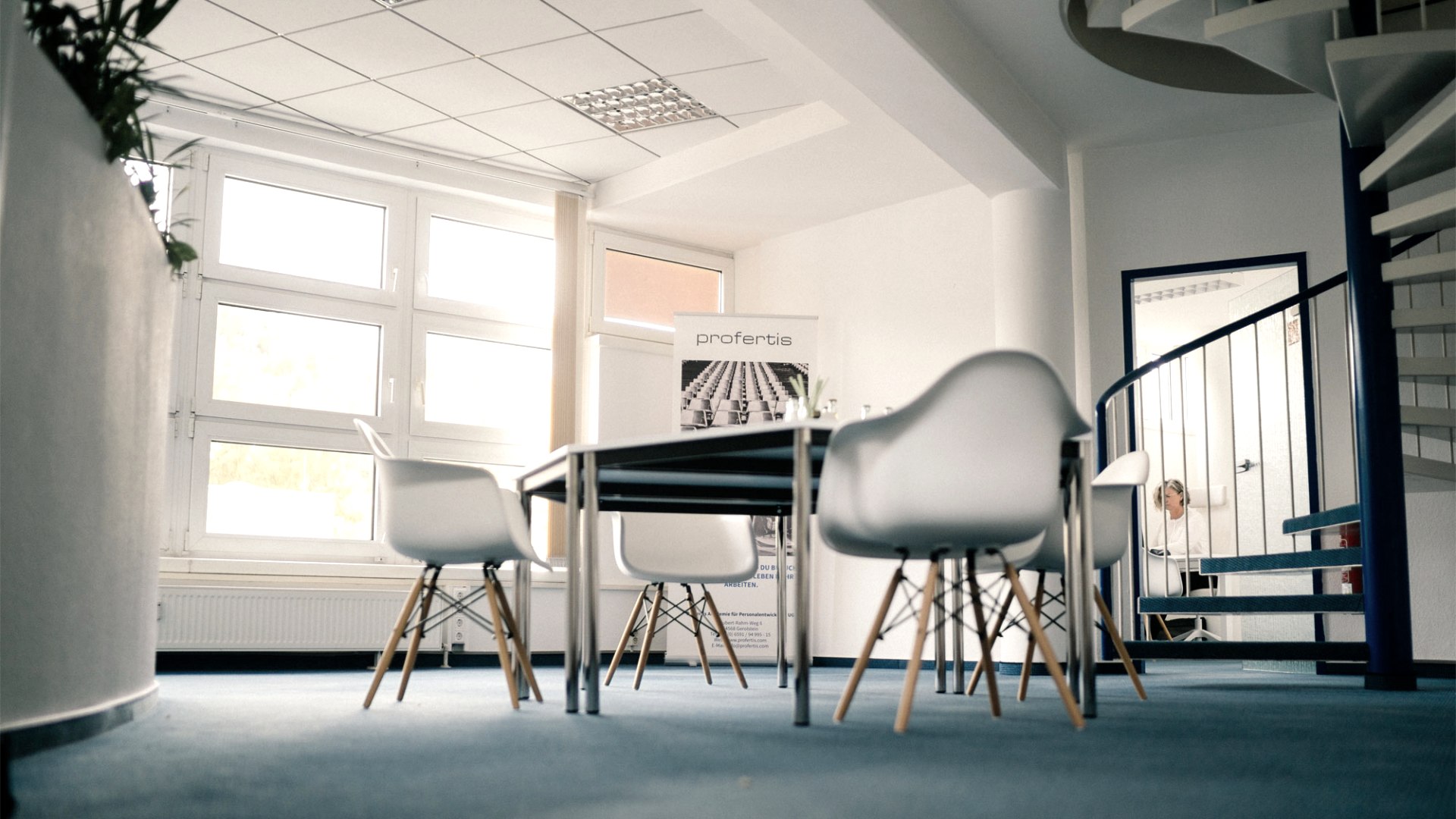 Tagen und Arbeiten mit Blick ins Gr&uuml;ne, &copy; Zukunftsinitiative Eifel (c) Lars May