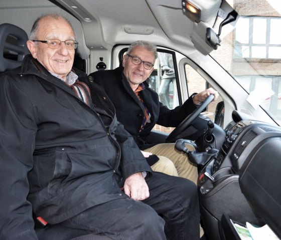 B&uuml;rger f&uuml;r B&uuml;rger e.V. - B&uuml;rgerbus, &copy; Marke Eifel