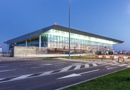 Airport Luxemburg, &copy; Markus Mainka - stock.adobe.com