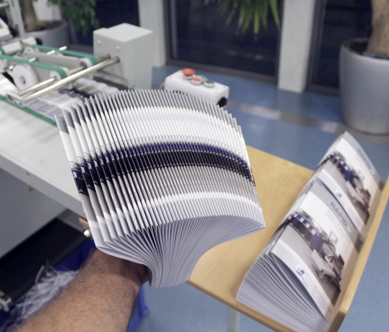 Rapid Collator Booklet Finishing, &copy; MKW Graphische Maschinen GmbH