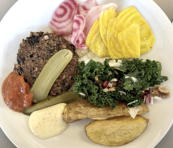 BioGenussTeam, &copy; BioGenussTeam