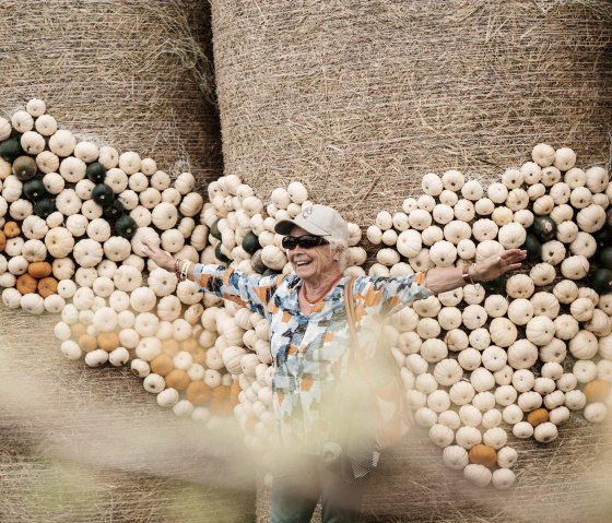 Die K&uuml;rbisschau im Herbst ist beliebt in der Region, &copy; Krewelshof