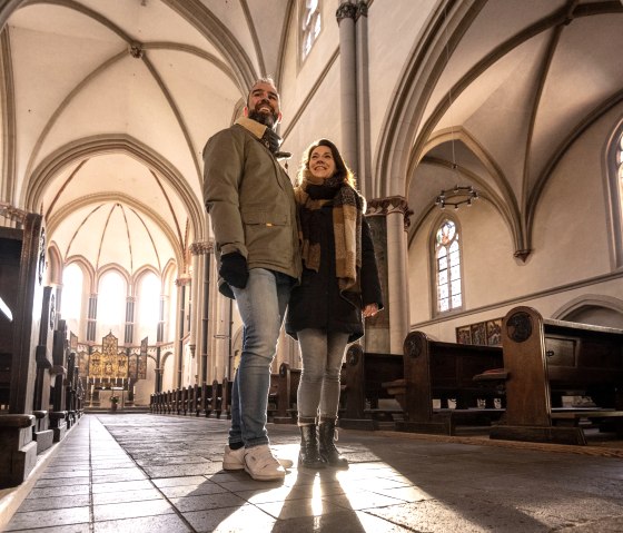 Besuch der Stiftskirche in M&uuml;nstermaifeld, &copy; Eifel Tourismus GmbH, D. Ketz