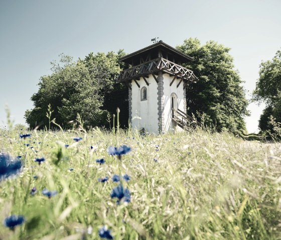 R&ouml;merturm l&auml;dt zur Rast ein, &copy; Schieferland Kaisersesch