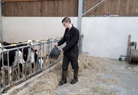 Praktikum im Landwirtschaftsbetrieb, &copy; Technisches Institut, R. Reusch