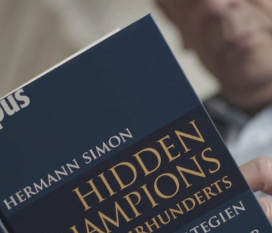 Screenshot Video Prof. Simon, &copy; Werbeagentur Meid Meid