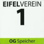 Schild des Eifelvereins mit der Nummer 1 und dem Text OG Speicher auf wei&szlig;em Hintergrund mit gr&uuml;nem Streifen unten., &copy; Eifelverein OG Speicher