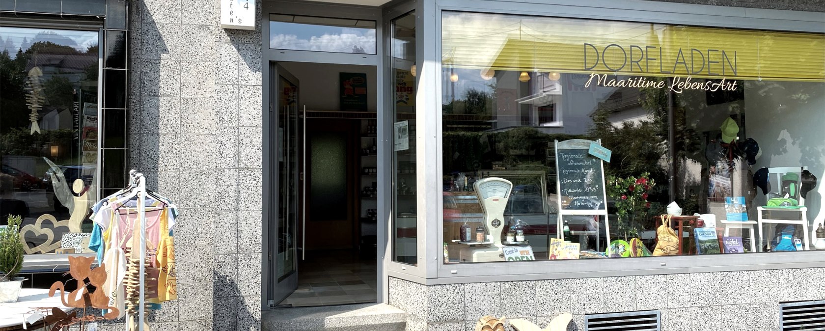 Schalkenmehren Dorfladen -Frontansicht, &copy; Eifel Tourismus (ET) GmbH - Angelika Koch