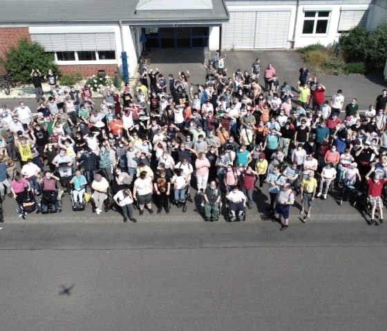 Ein Teil der Belegschaft der NEW, &copy; Eifeler Presse Agentur