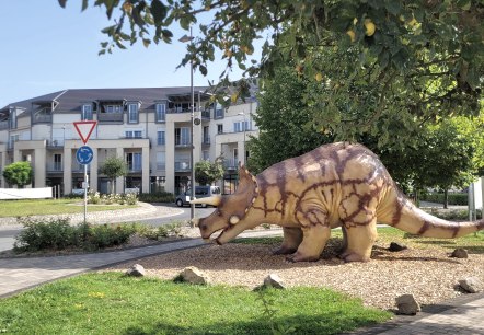 Neue Mitte und Dinosaurier, &copy; Nathalie Mainz