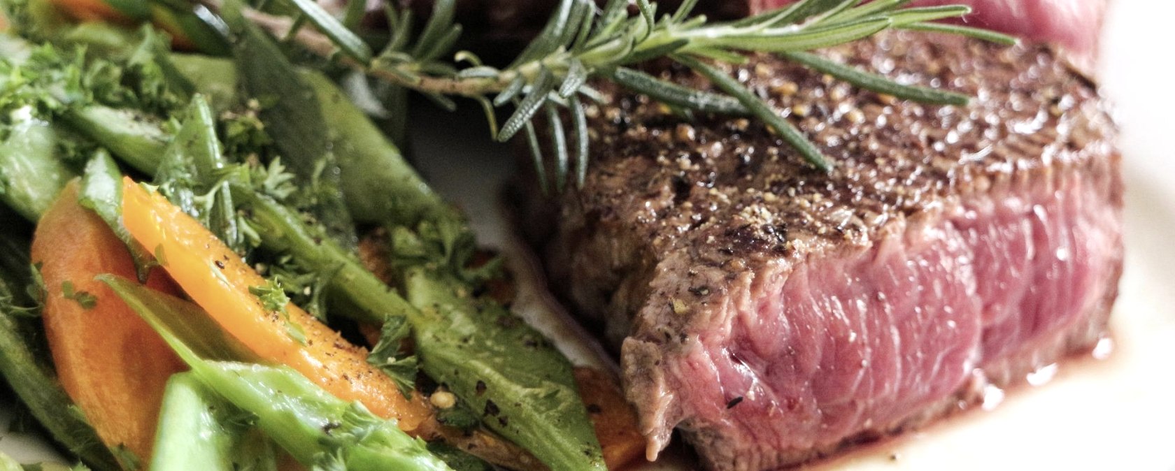 Steak im Hotel Restaurant Maas, &copy; Hotel Restaurant Maas