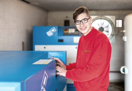 "Eric" bei der Arbeit, &copy; Schmitz Haustechnik - Guido Hoffmann