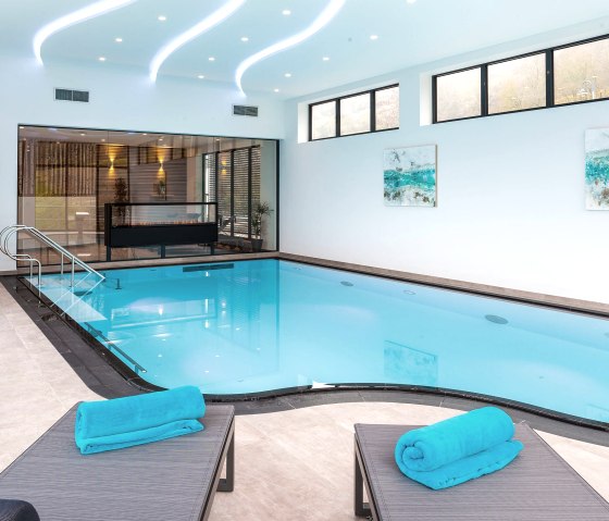 Schwimmbad, &copy; Mindcopter