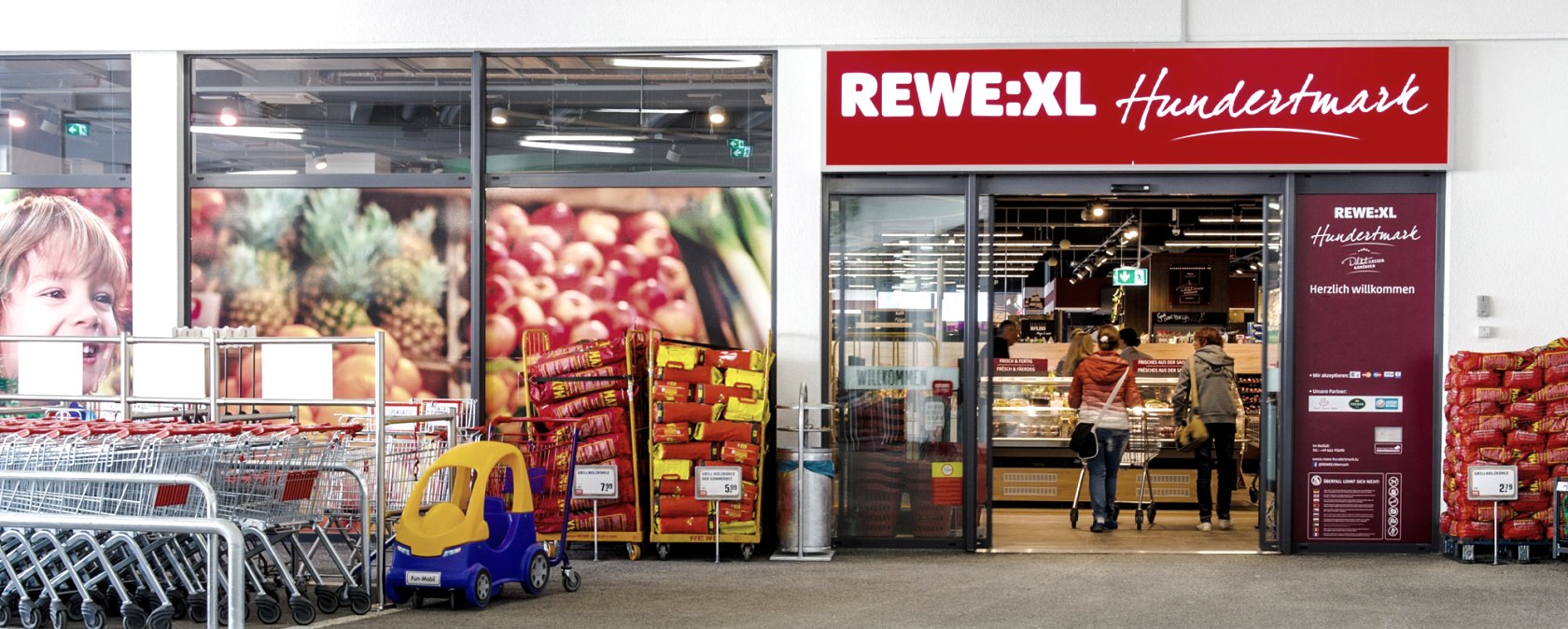 REWE-CENTER Hundertmark - Eingang, © REWE-CENTER Hundertmark 