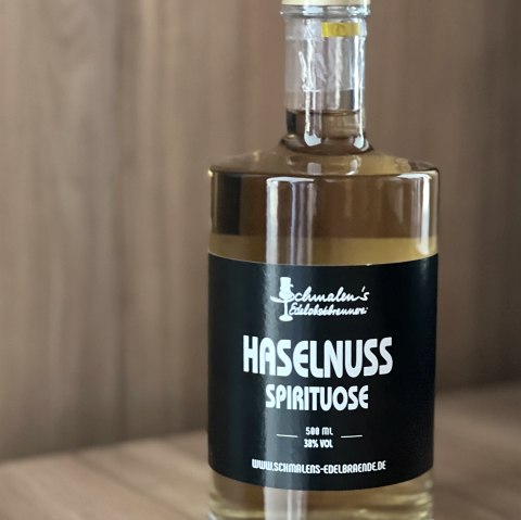 Haselnuss, &copy; TI Bitburger Land