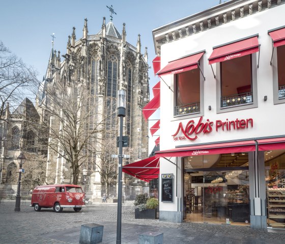 Eine B&auml;ckereifiliale in Aachen, &copy; Nobis Printen