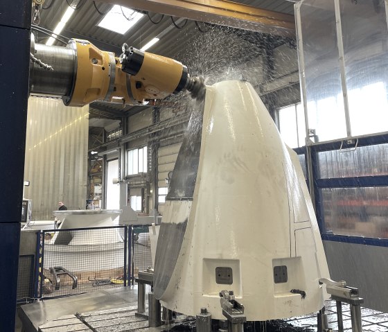 Werkst&uuml;ck in der Bearbeitung, &copy; Hecker &amp; Krosch GmbH