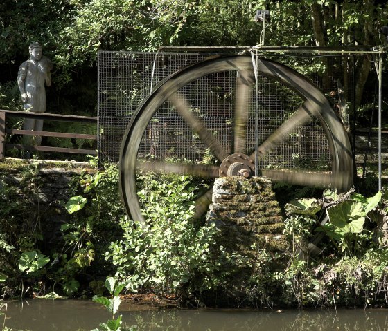 Ein M&uuml;hlenrad bei der Heidsm&uuml;hle, &copy; Tobias Stadtfeld