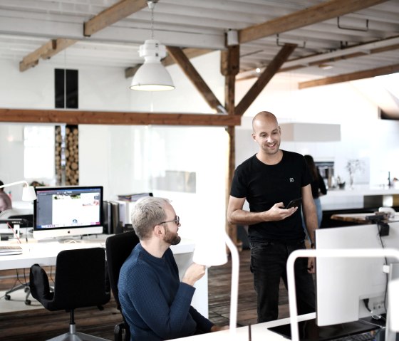 Cloth Team, &copy; Cloth GmbH