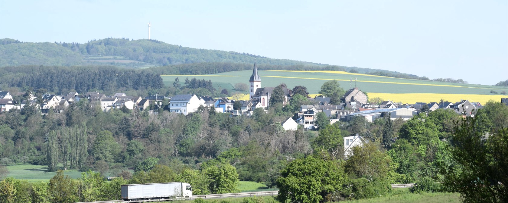 Mendig Panoramaansicht, &copy; Adobe Stock