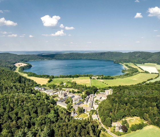 Abtei Maria Laach, Laacher See--&copy;Eifel, &copy; Seehotel Maria Laach