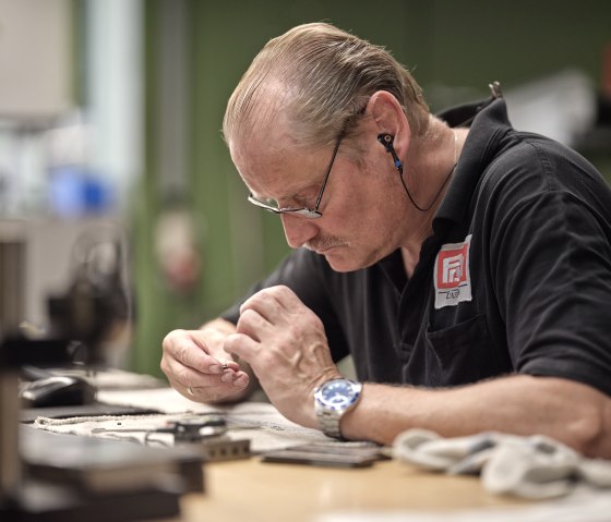 Mitarbeiter in der Produktion, &copy; Prym Consumer Europe GmbH