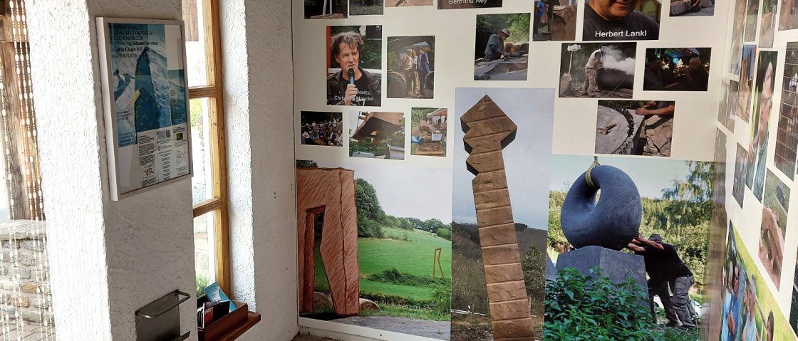 Zehn Quadratmeter Ausstellungsfl&auml;che, keine T&uuml;re: Da ist vor allen Dingen Platz f&uuml;r Fotos oder Grafiken an den W&auml;nden. , &copy; Eifel hautnah, Stefan Lieser
