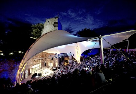 Freilichtb&uuml;hne Burg Wilhelmstein W&uuml;rselen - Kulturregion Aachen, &copy; Claus Langer