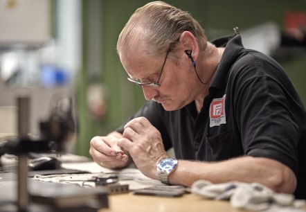 Mitarbeiter in der Produktion, &copy; Prym Consumer Europe GmbH